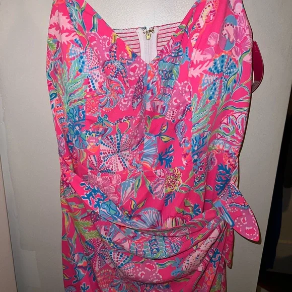 Lilly Pulitzer wrap dress - Picture 2 of 5